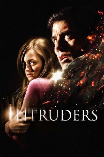 Intruders (2011) फिल्म समीक्षा: डर और सस्पेंस की अनोखी कहानी